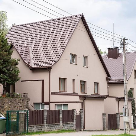 Apartment In Garage With Free Parking Kaunas Exterior foto
